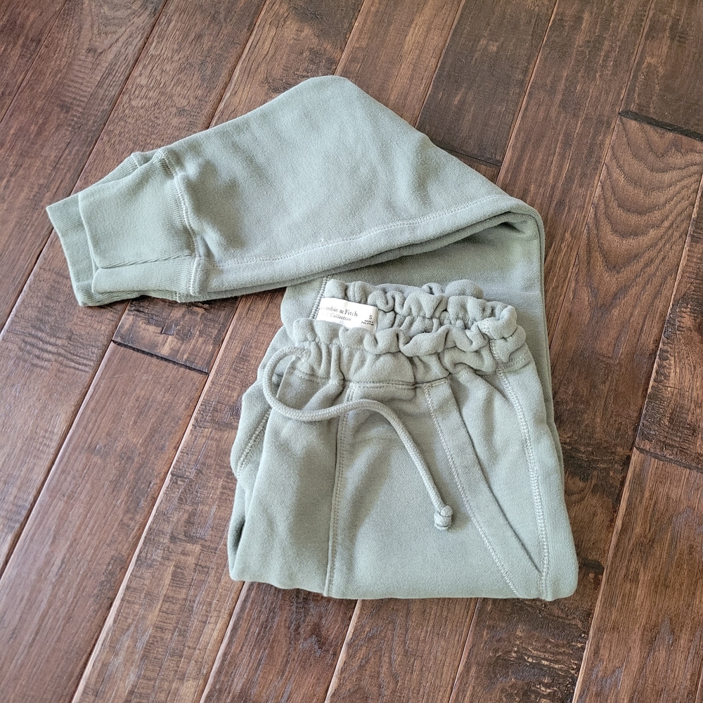 Abercrombie & Fitch - Olive Green Jogger Pants - S